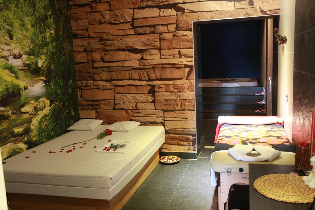 Relax Hotel Valaska Horni Becva Ngoại thất bức ảnh